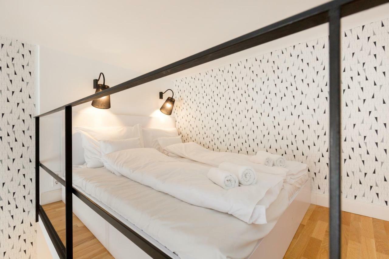 Leah Studios Budapest Luaran gambar