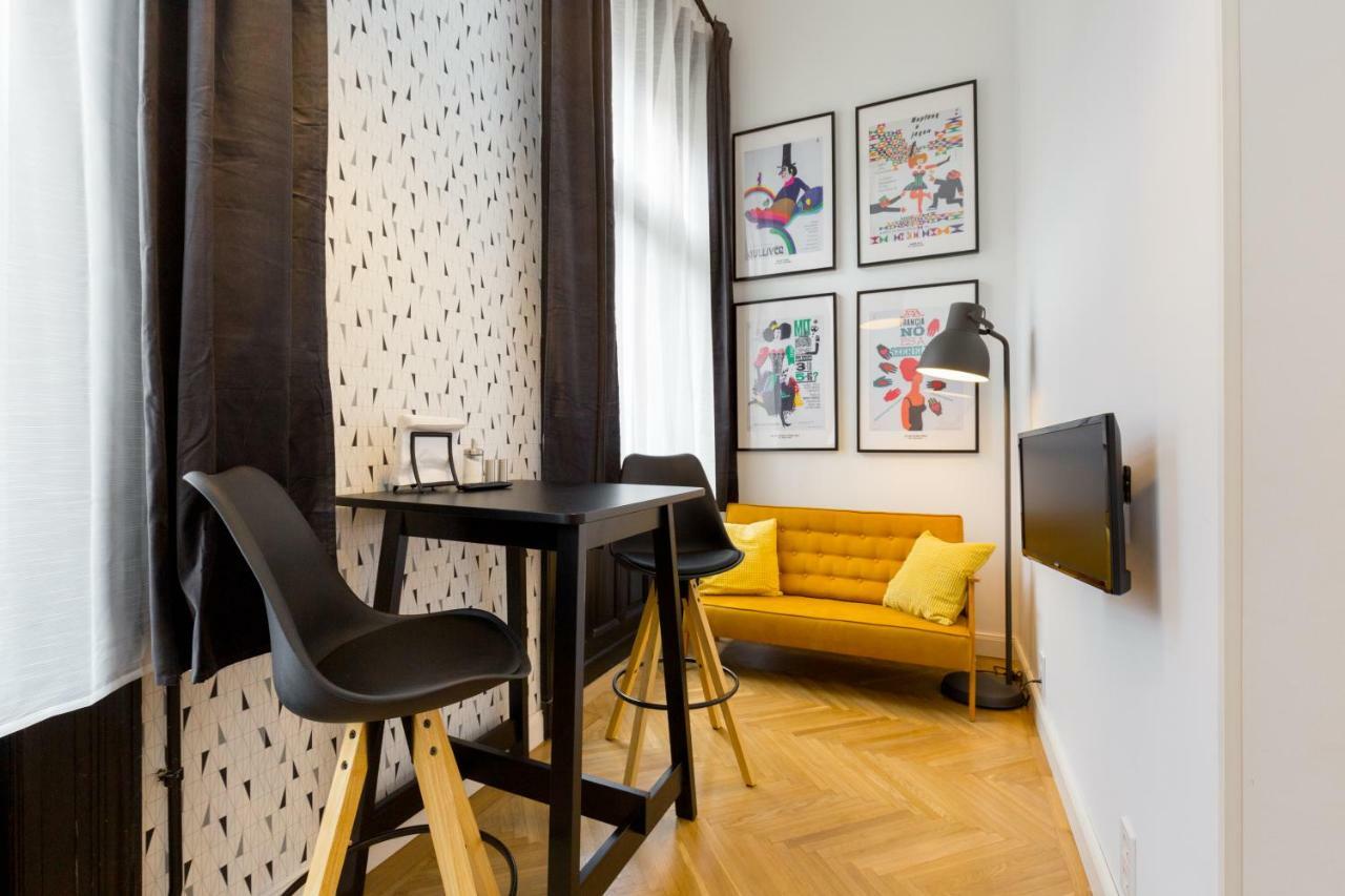Leah Studios Budapest Luaran gambar