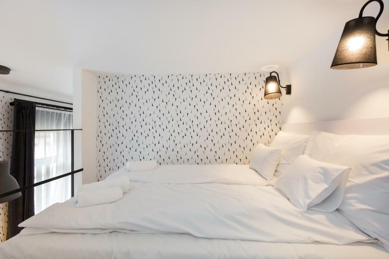 Leah Studios Budapest Luaran gambar