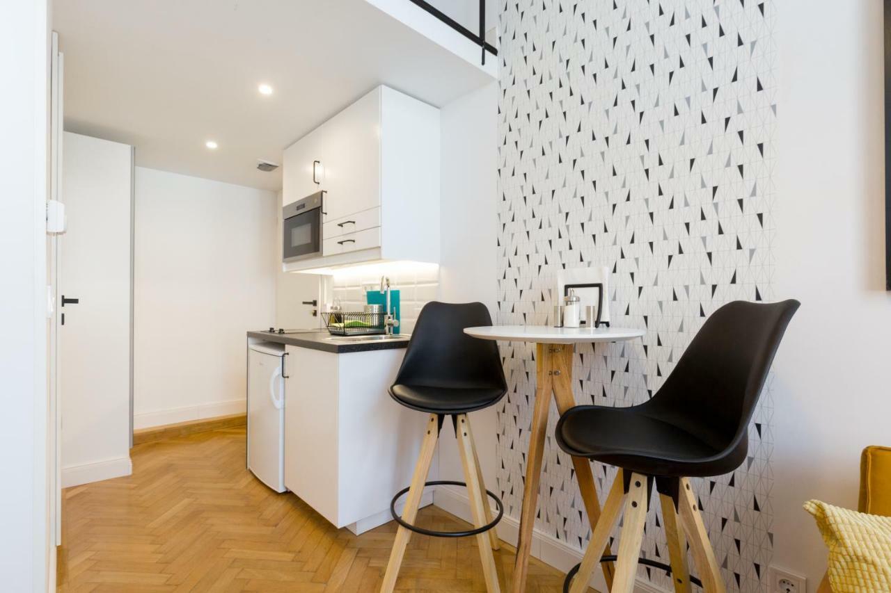 Leah Studios Budapest Luaran gambar
