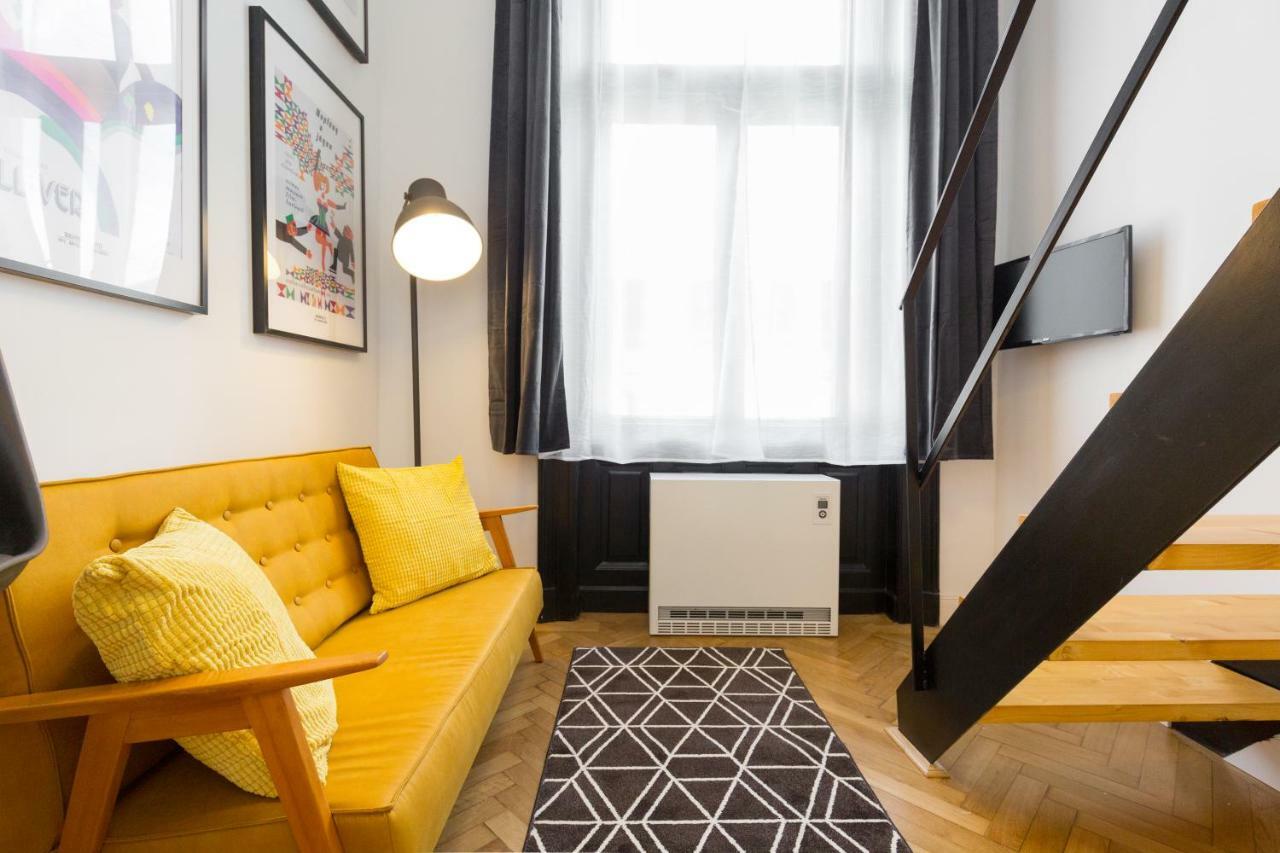 Leah Studios Budapest Luaran gambar